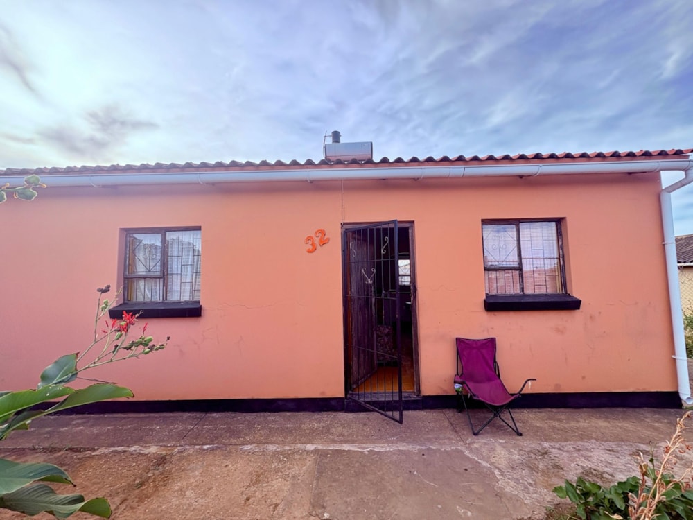 House for sale in Rosedale, Uitenhage, Kariega - 1UK1703943 House for sale in Rosedale, Uitenhage, Kariega - 1UK1703943