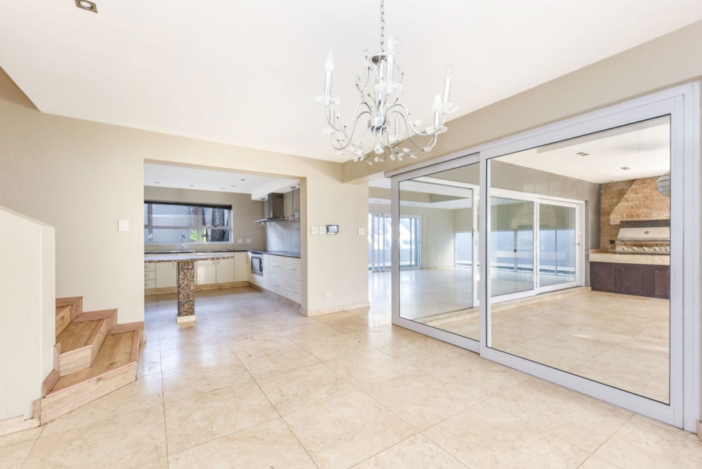 Cluster for sale in Sandown, Sandton - HP1702995 Cluster for sale in Sandown, Sandton - HP1702995