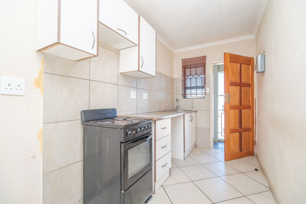 Townhouse for sale in Witpoortjie - RAN1703059 Townhouse for sale in Witpoortjie - RAN1703059