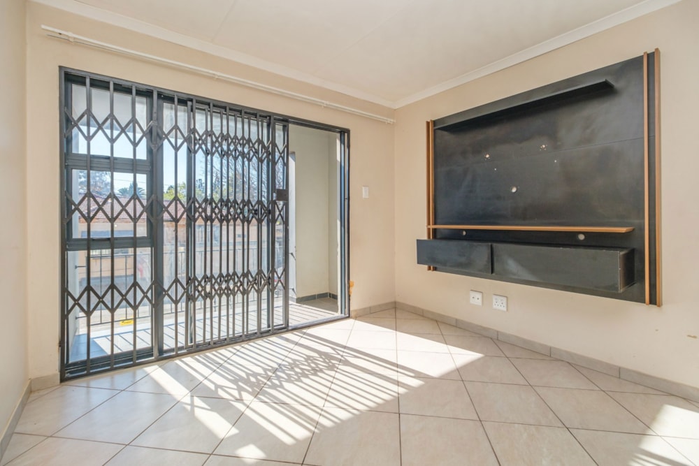 Townhouse for sale in Witpoortjie - RAN1703059 Townhouse for sale in Witpoortjie - RAN1703059