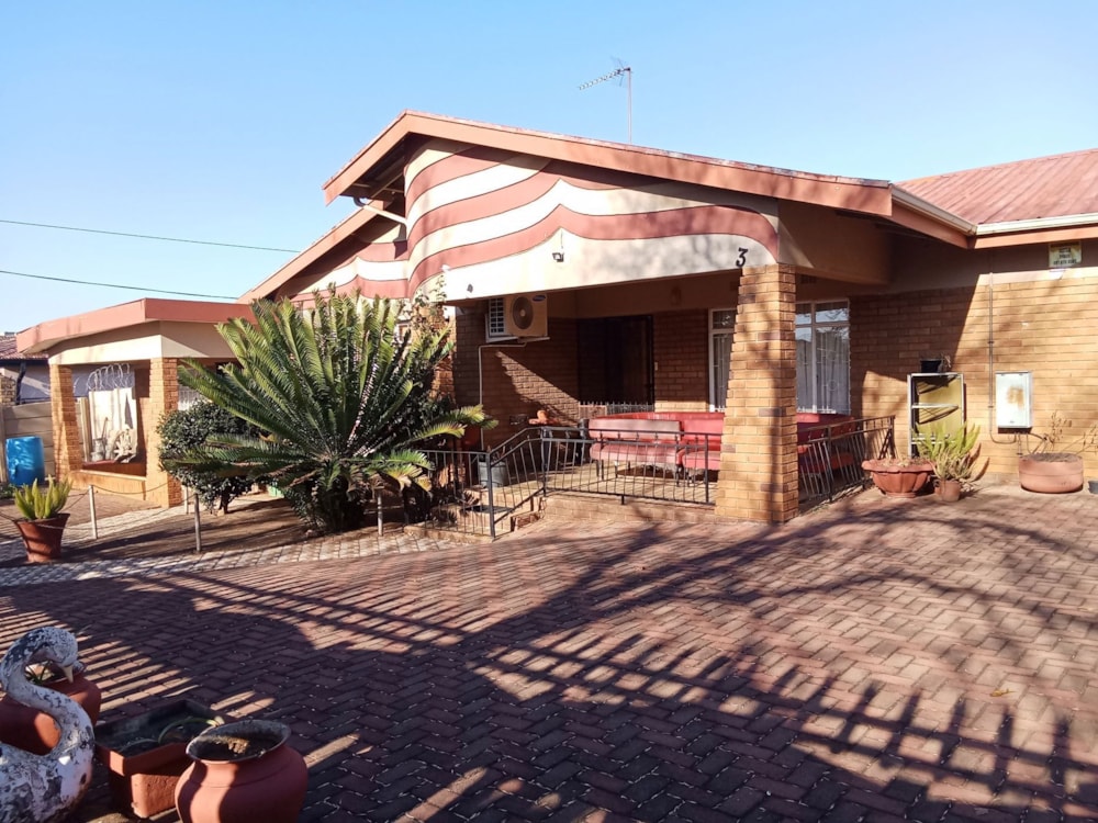 House for sale in Lennoxton - 1NW1703557 House for sale in Lennoxton - 1NW1703557