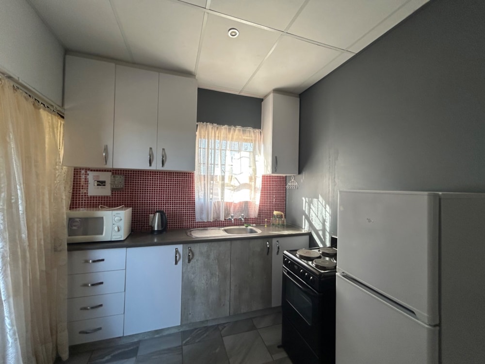 Apartment let in West End , Kimberley - 1KJ1703133 Apartment let in West End , Kimberley - 1KJ1703133