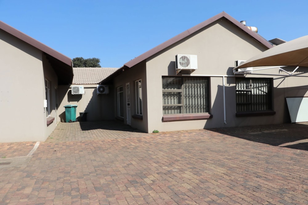 Commercial Building for sale in Three Rivers North - 1VT1703152