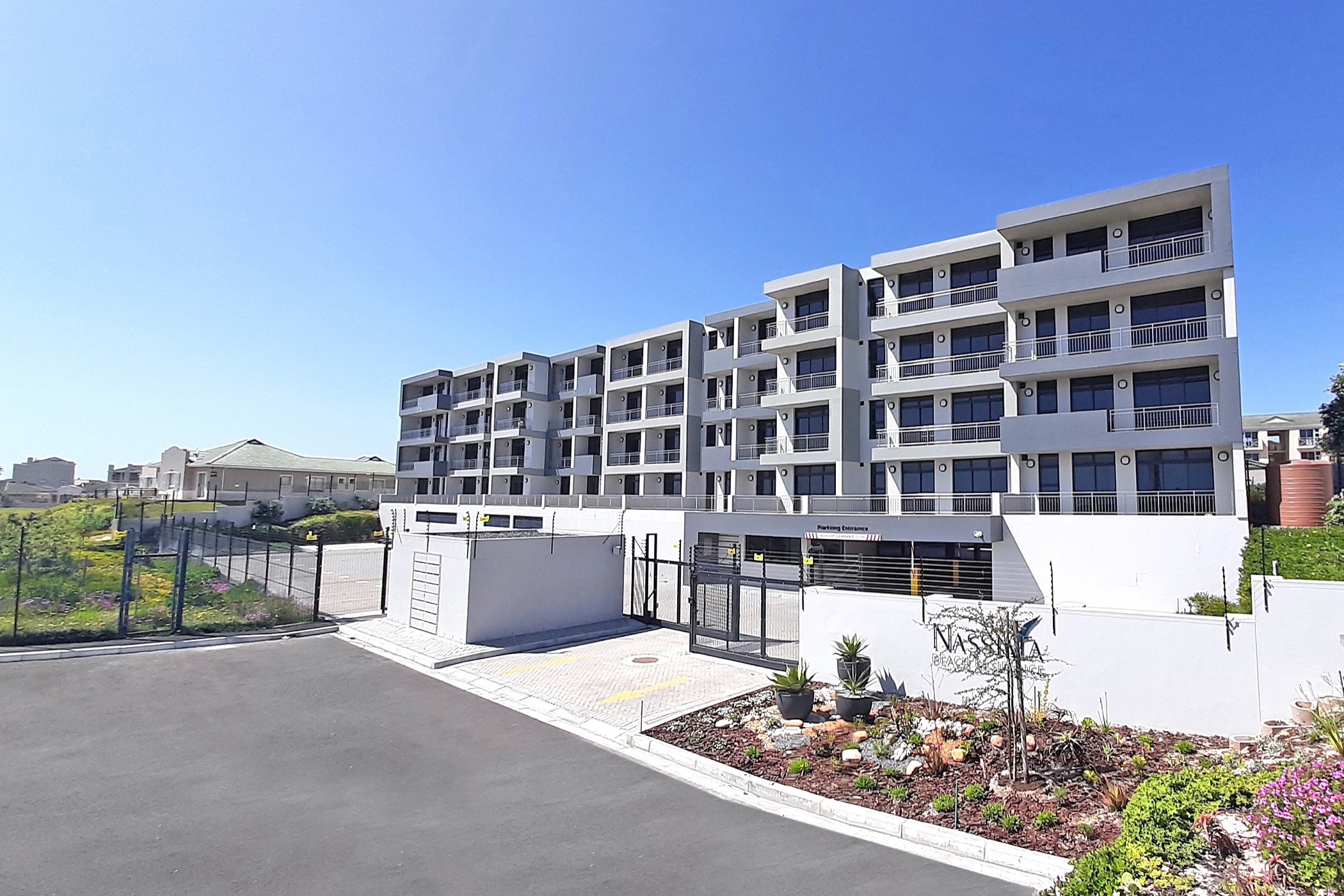 Apartment let in Big Bay - 1TV1703141