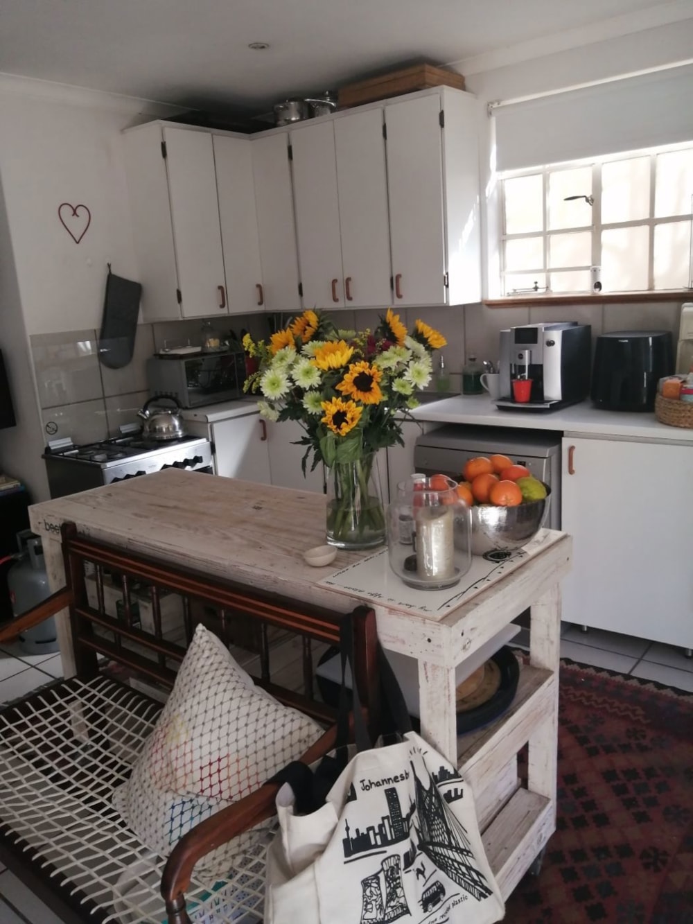 Cottage let in Parktown North - JBL1703163