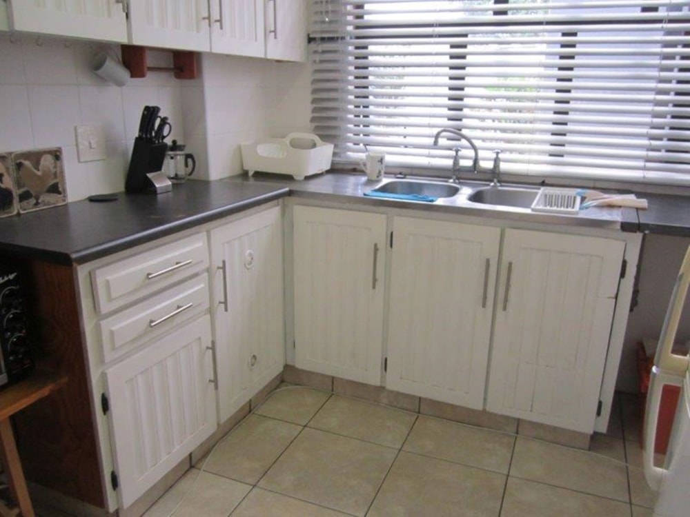 Apartment for sale in Bulwer, Durban - 1DA1703277 Apartment for sale in Bulwer, Durban - 1DA1703277