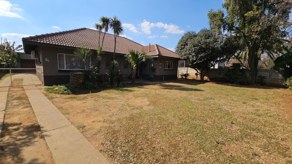 House for sale in Risiville - 1VT1704004