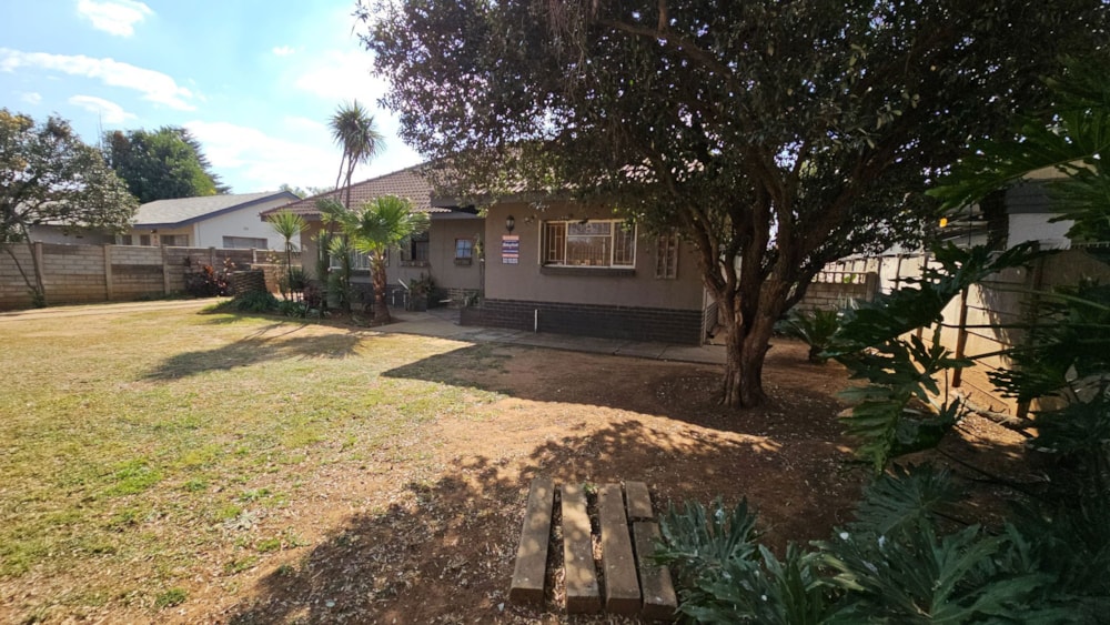 House for sale in Risiville - 1VT1704004