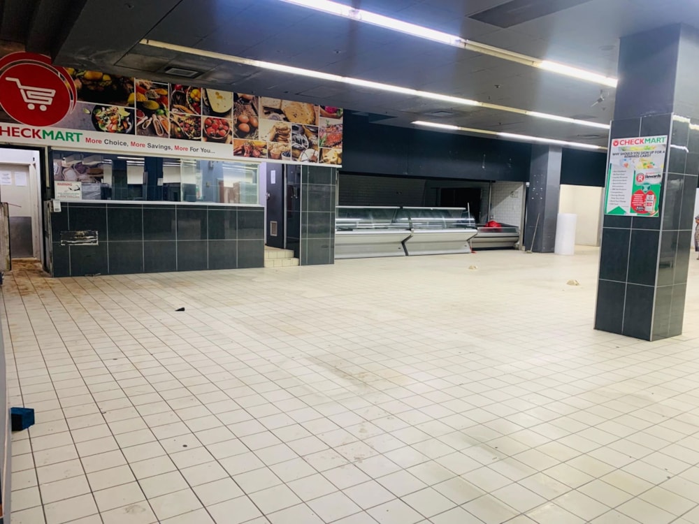 Commercial retail property to rent in South Beach Durban - 1DA1703357