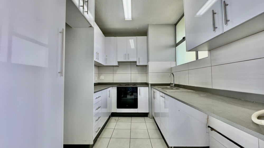 Apartment sold in Morningside, Durban - 1DA1703399 Apartment sold in Morningside, Durban - 1DA1703399