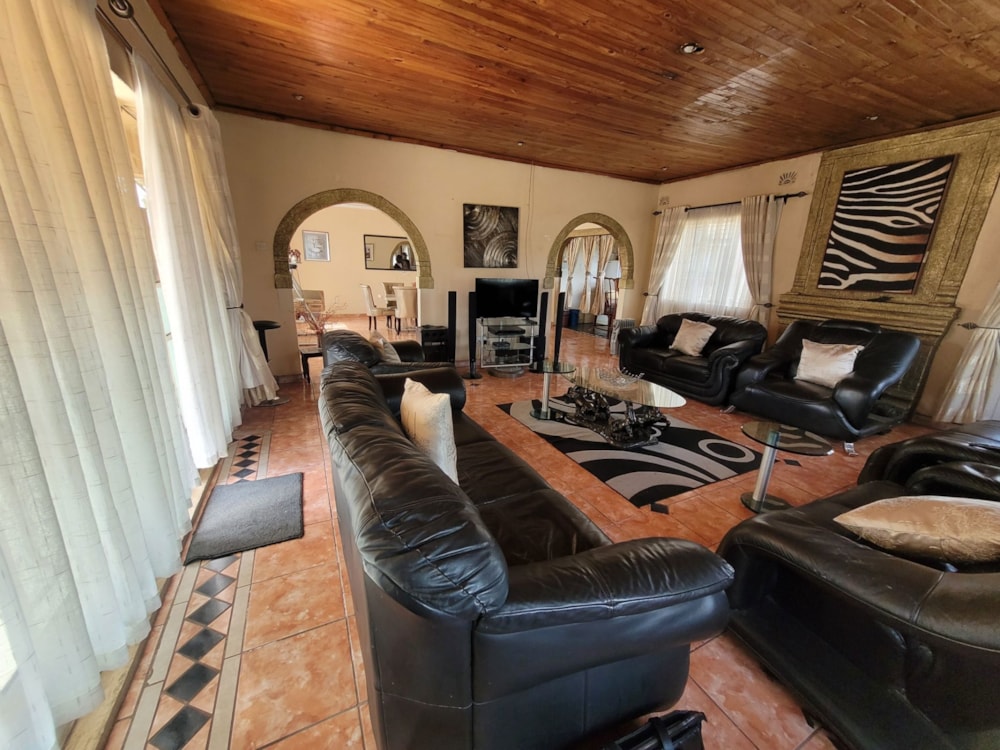 House for sale in Tynwald, Zimbabwe - 3ZB1708092 House for sale in Tynwald, Zimbabwe - 3ZB1708092