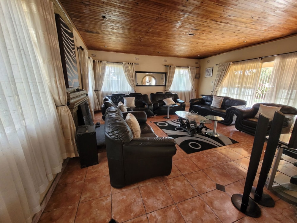 House for sale in Tynwald, Zimbabwe - 3ZB1708092 House for sale in Tynwald, Zimbabwe - 3ZB1708092