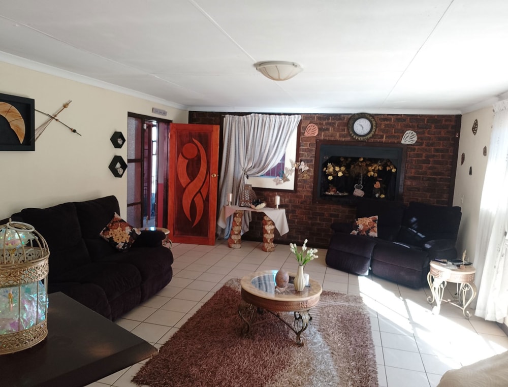 House for sale in Brakpan Central - 1BJ1704838