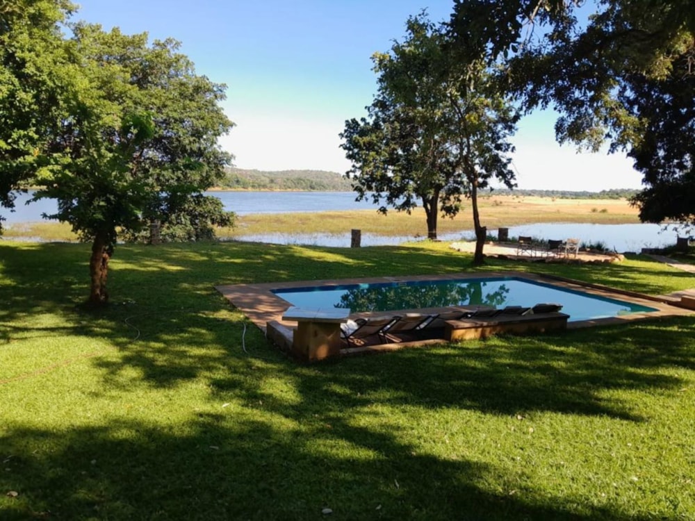 Game lodge for sale in Chirundu, Mashonaland West, Zimbabwe - 3ZB1703993