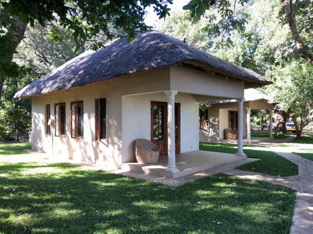 Game lodge for sale in Chirundu, Mashonaland West, Zimbabwe - 3ZB1703993