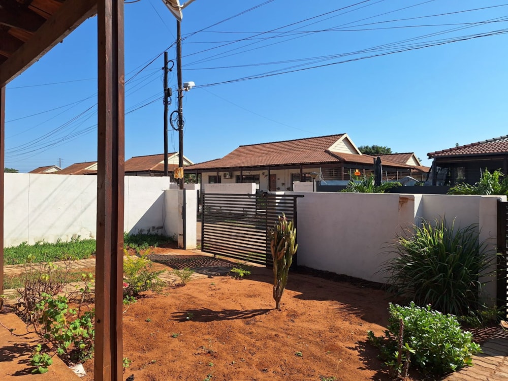 House to rent in Matola Rio, Mozambique - 3MQ1704304 House to rent in Matola Rio, Mozambique - 3MQ1704304