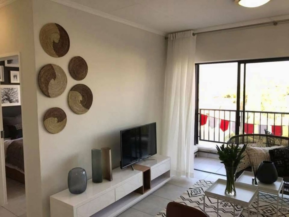 Apartment let in Waterfall, Midrand - MDL1704171