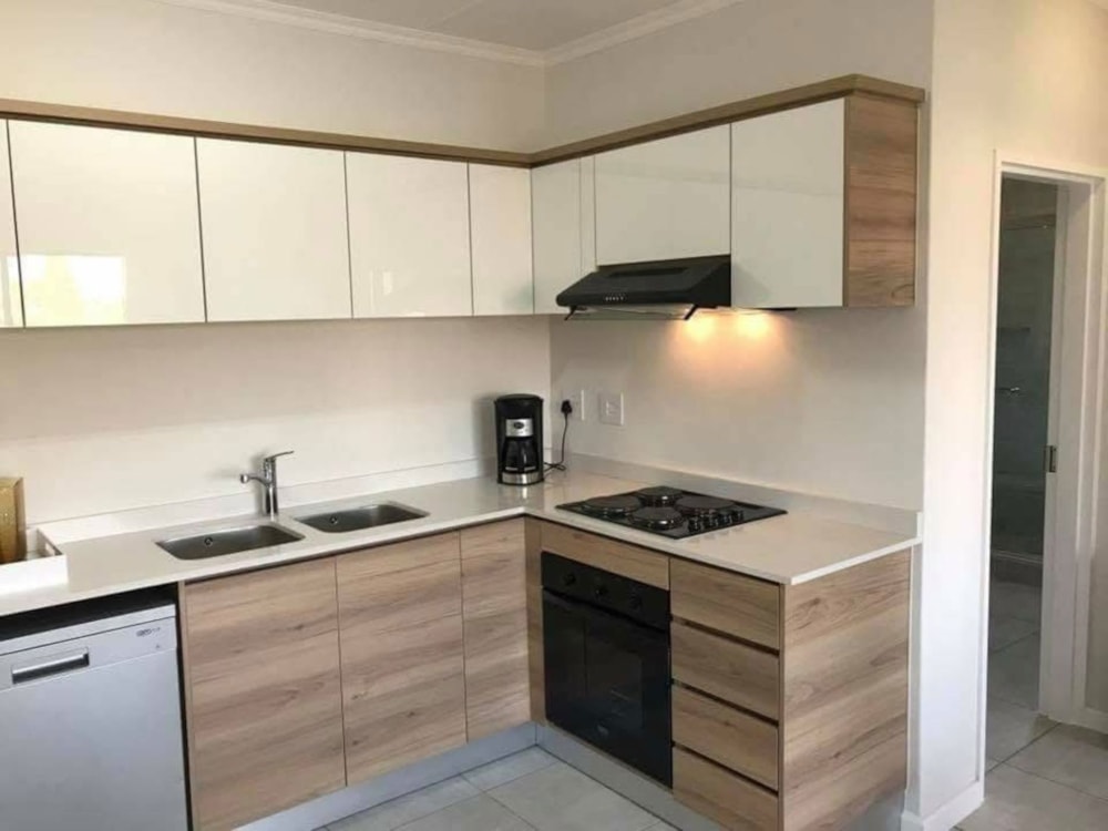 Apartment let in Waterfall, Midrand - MDL1704171