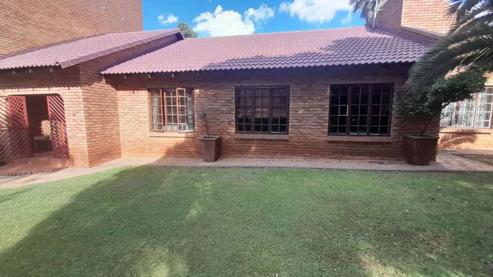 House for sale in Vanderbijlpark SE 4 - 1VT1703852