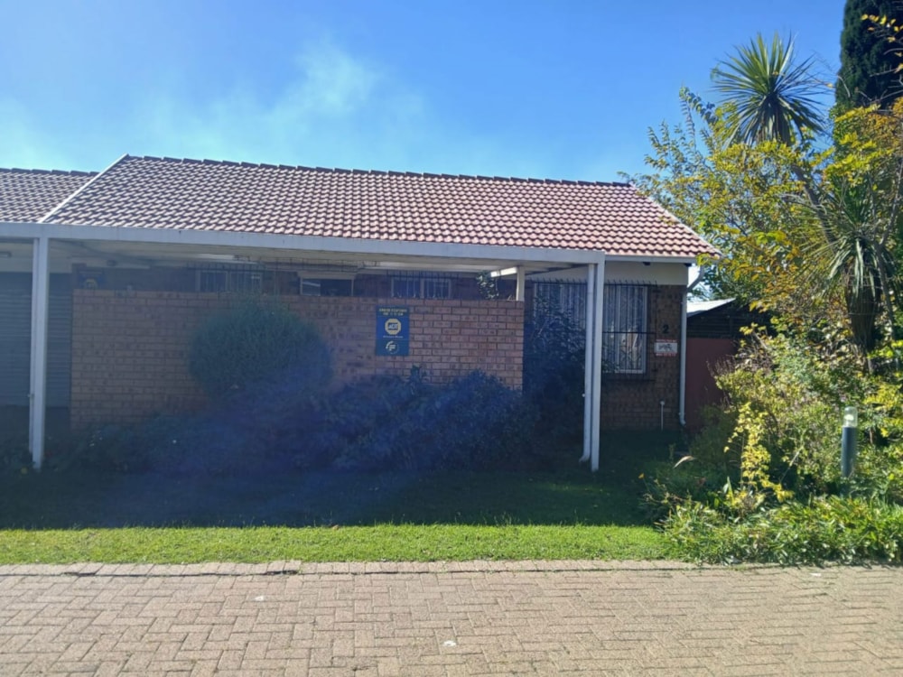 Security complex home let in Reyno Ridge - 1WD1703912 Security complex home let in Reyno Ridge - 1WD1703912