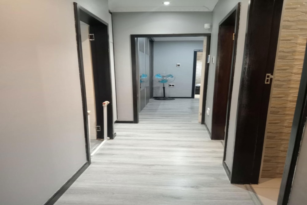 House for sale in Shallcross - 1WP1703965