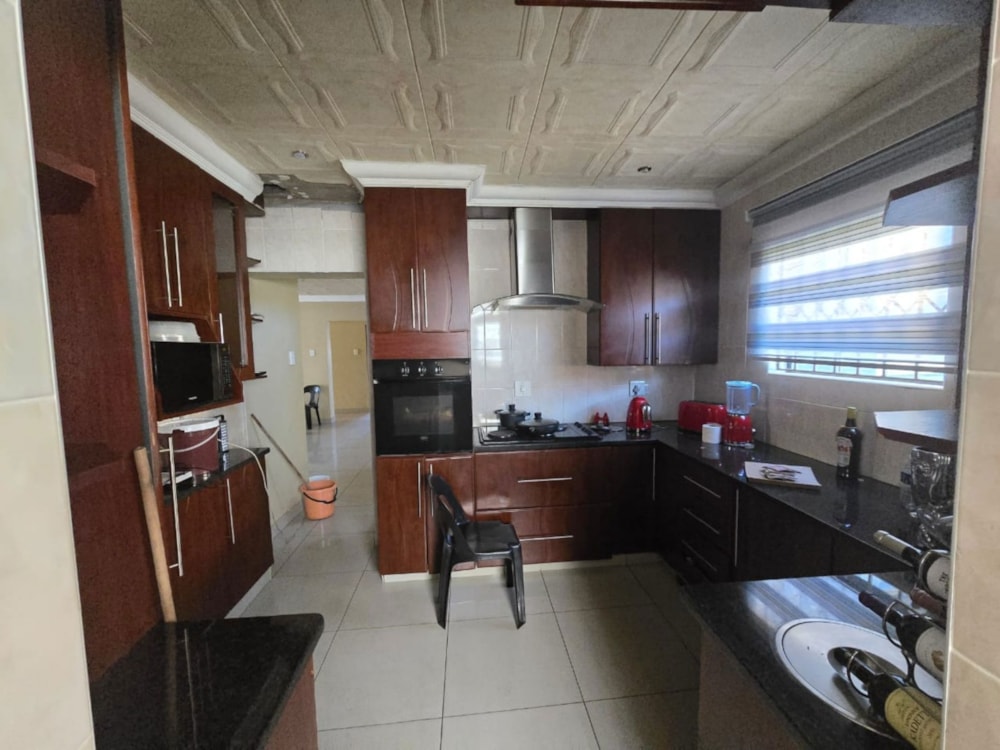 Double-storey house to rent in Reyno Ridge - 1WD1703998 Double-storey house to rent in Reyno Ridge - 1WD1703998