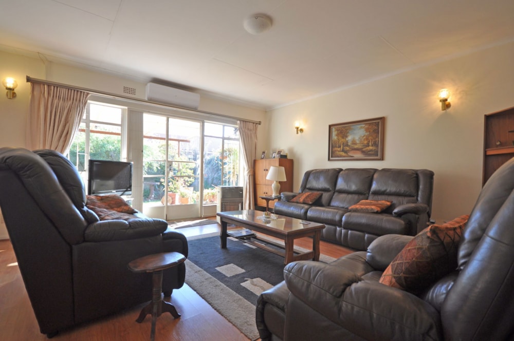 Townhouse sold in Three Rivers Proper - 1VT1704039 Townhouse sold in Three Rivers Proper - 1VT1704039