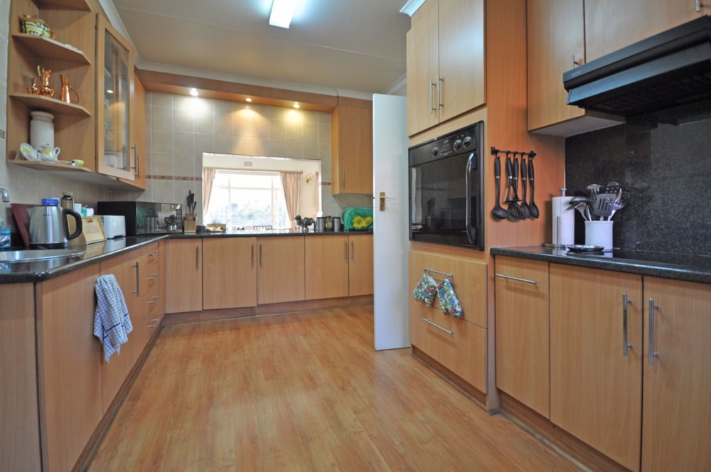 Townhouse sold in Three Rivers Proper - 1VT1704039 Townhouse sold in Three Rivers Proper - 1VT1704039