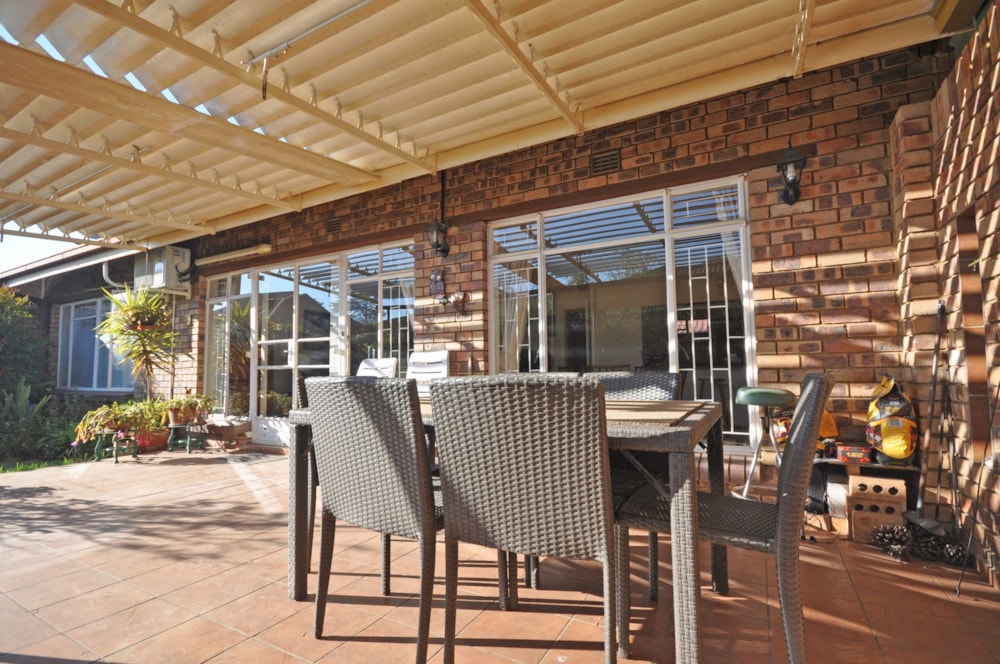 Townhouse sold in Three Rivers Proper - 1VT1704039 Townhouse sold in Three Rivers Proper - 1VT1704039