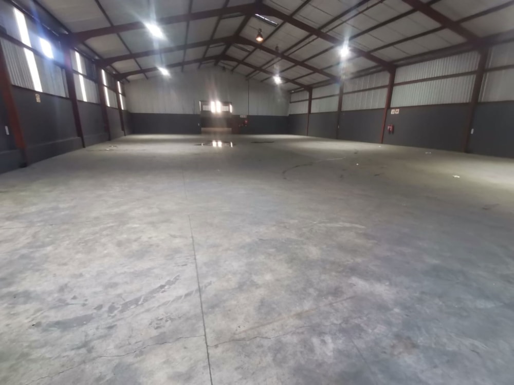 Commercial industrial property for sale in Phoenix, KwaZulu-Natal - 1DA1704074 Commercial industrial property for sale in Phoenix, KwaZulu-Natal - 1DA1704074