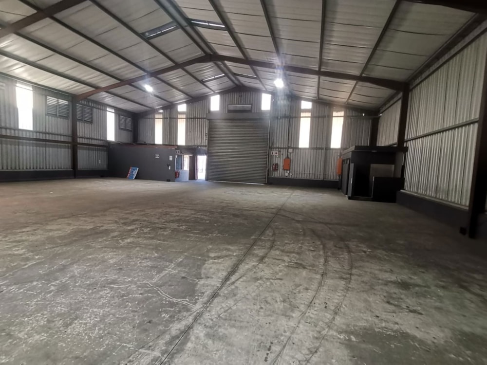 Commercial industrial property for sale in Phoenix, KwaZulu-Natal - 1DA1704074 Commercial industrial property for sale in Phoenix, KwaZulu-Natal - 1DA1704074