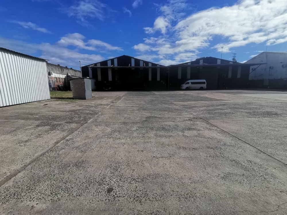 Commercial industrial property for sale in Phoenix, KwaZulu-Natal - 1DA1704074 Commercial industrial property for sale in Phoenix, KwaZulu-Natal - 1DA1704074
