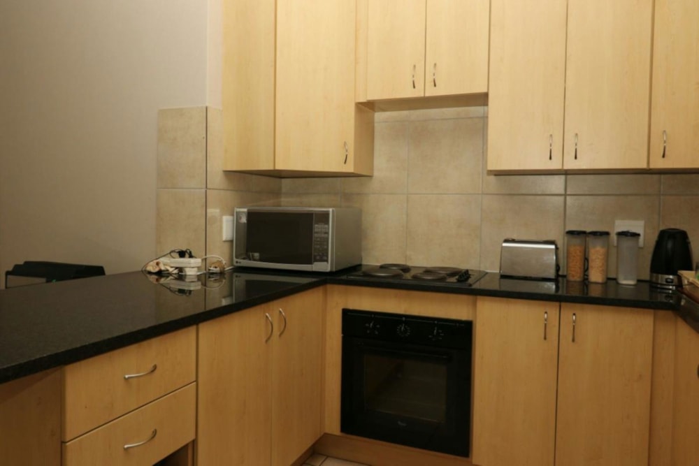 Security complex home to rent in Ellisras (Lephalale) - 1ER1724459