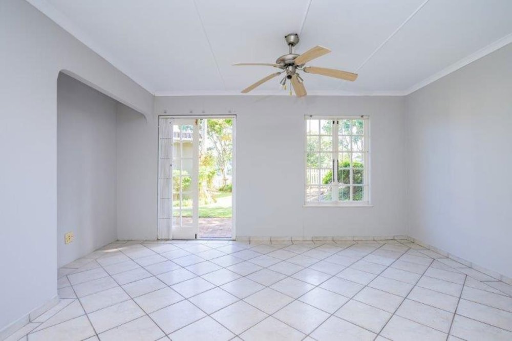 Townhouse for sale in Sherwood, Westville - 1WP1704150 Townhouse for sale in Sherwood, Westville - 1WP1704150