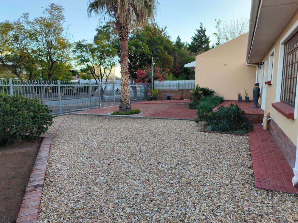 House sold in Middedorp, Beaufort West - 1KK1704178 House sold in Middedorp, Beaufort West - 1KK1704178