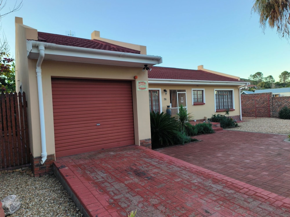 House sold in Middedorp, Beaufort West - 1KK1704178 House sold in Middedorp, Beaufort West - 1KK1704178