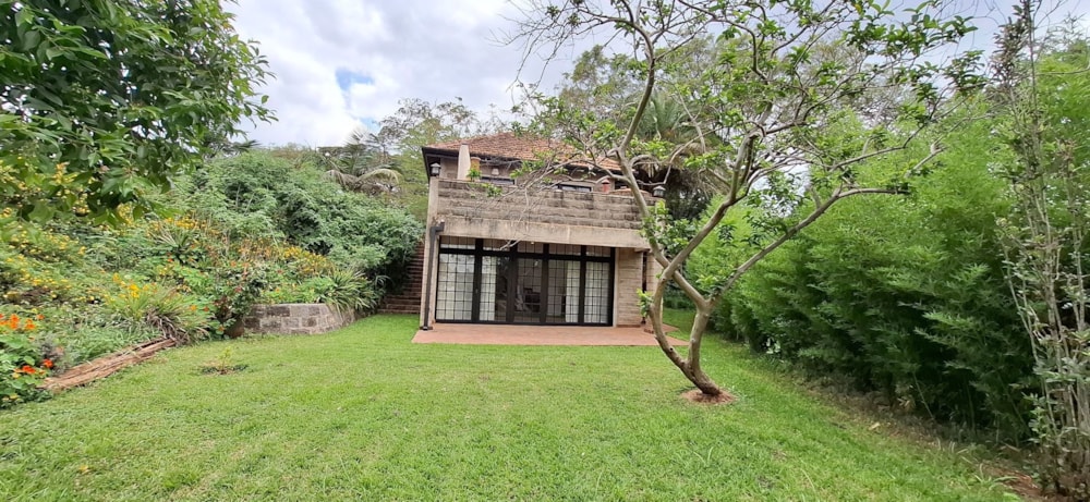 Cottage let in Ridgeways, Kenya - 3KE1704812