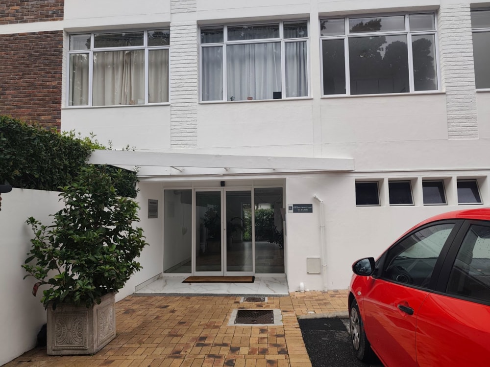 Apartment let in Rosebank, Cape Town - RBL1704285 Apartment let in Rosebank, Cape Town - RBL1704285