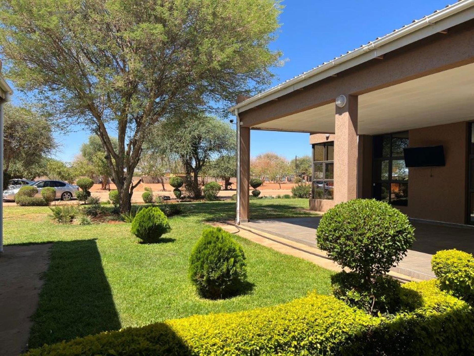 Commercial business to rent in Tlokweng, Botswana - 3BO1704330