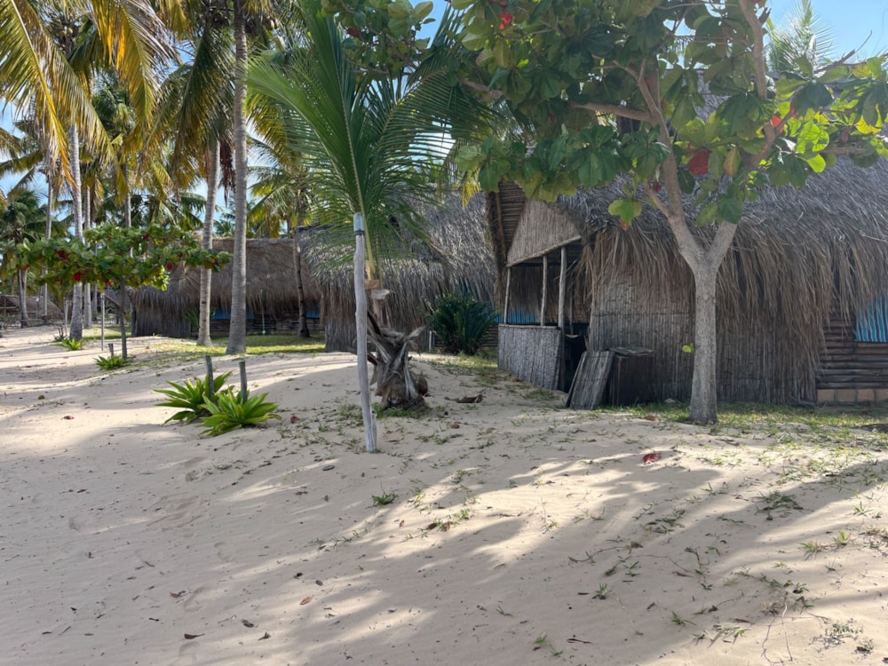 Beach resort for sale in Praia da Barra, Mozambique - 3MQ1704366