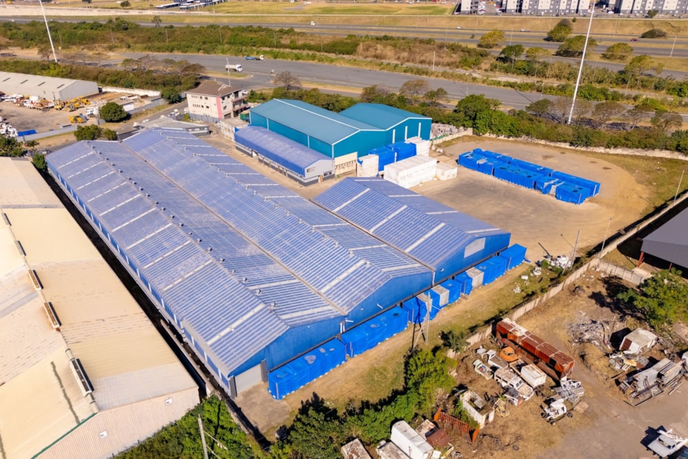 Commercial industrial property for sale in Phoenix, KwaZulu-Natal - 1DA1704374 Commercial industrial property for sale in Phoenix, KwaZulu-Natal - 1DA1704374