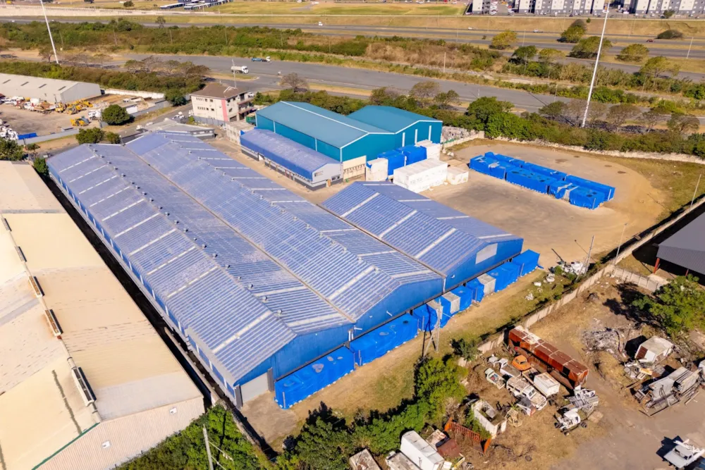 Commercial industrial property for sale in Phoenix, KwaZulu-Natal - 1DA1704374 Commercial industrial property for sale in Phoenix, KwaZulu-Natal - 1DA1704374