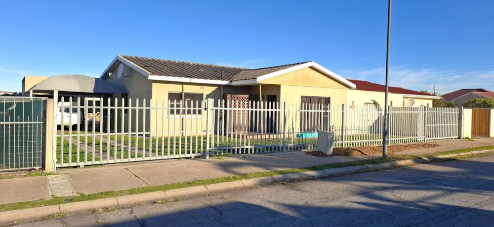House let in Algoa Park - 1PLZ1704383 House let in Algoa Park - 1PLZ1704383