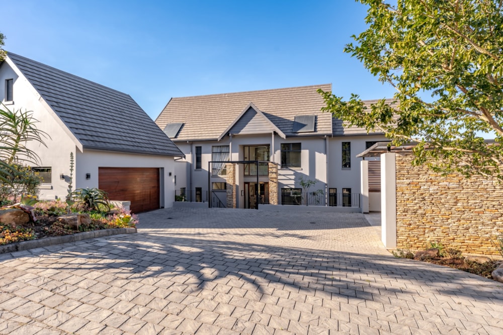 Golf estate house for sale in Cotswold Downs Estate - 1KF1704413 Golf estate house for sale in Cotswold Downs Estate - 1KF1704413