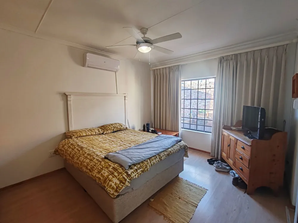 Townhouse sold in Oudtshoorn Central - 1OU1704448 Townhouse sold in Oudtshoorn Central - 1OU1704448