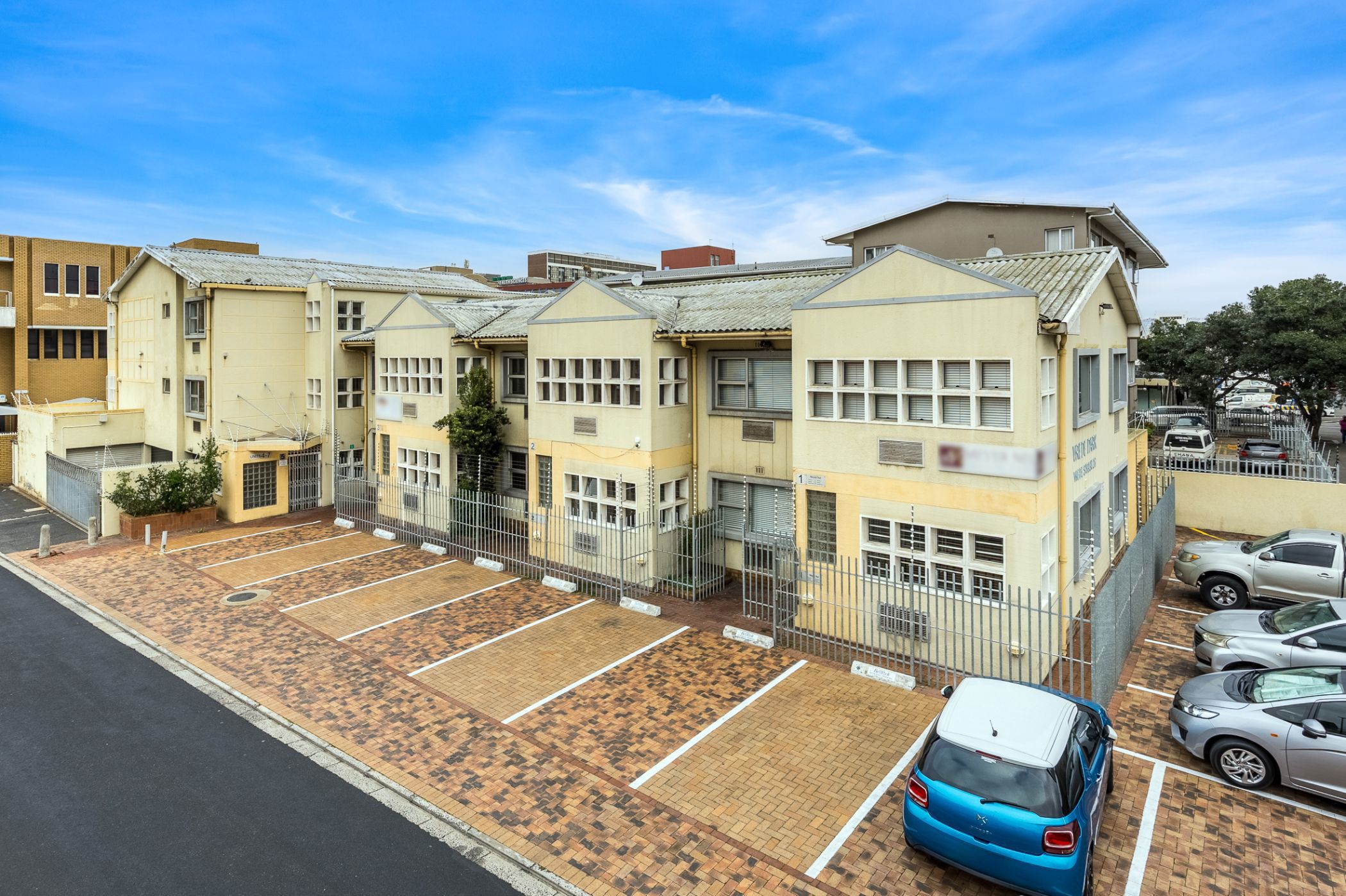 Commercial office for sale in Bellville, Cape Town - DBV1704516