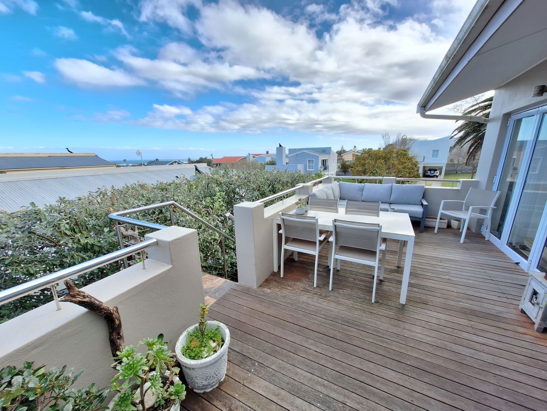 House for sale in Onrus - HF1704503