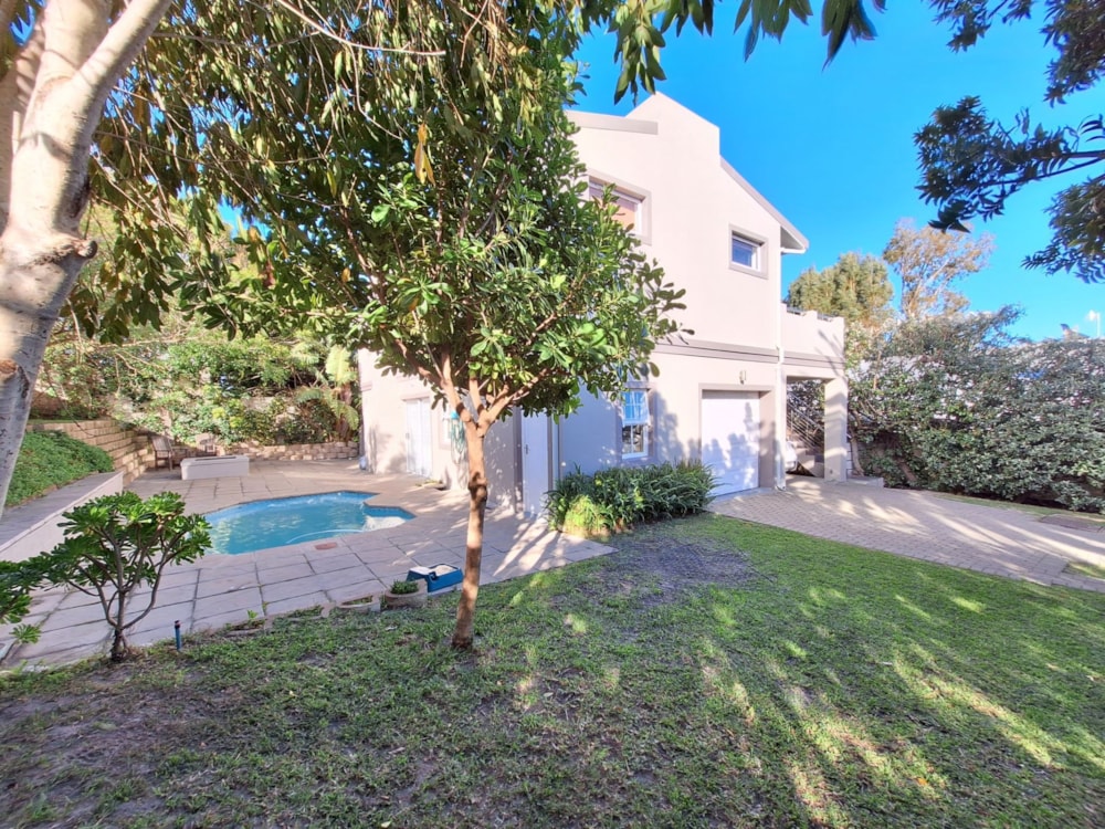 House for sale in Onrus - HF1704503