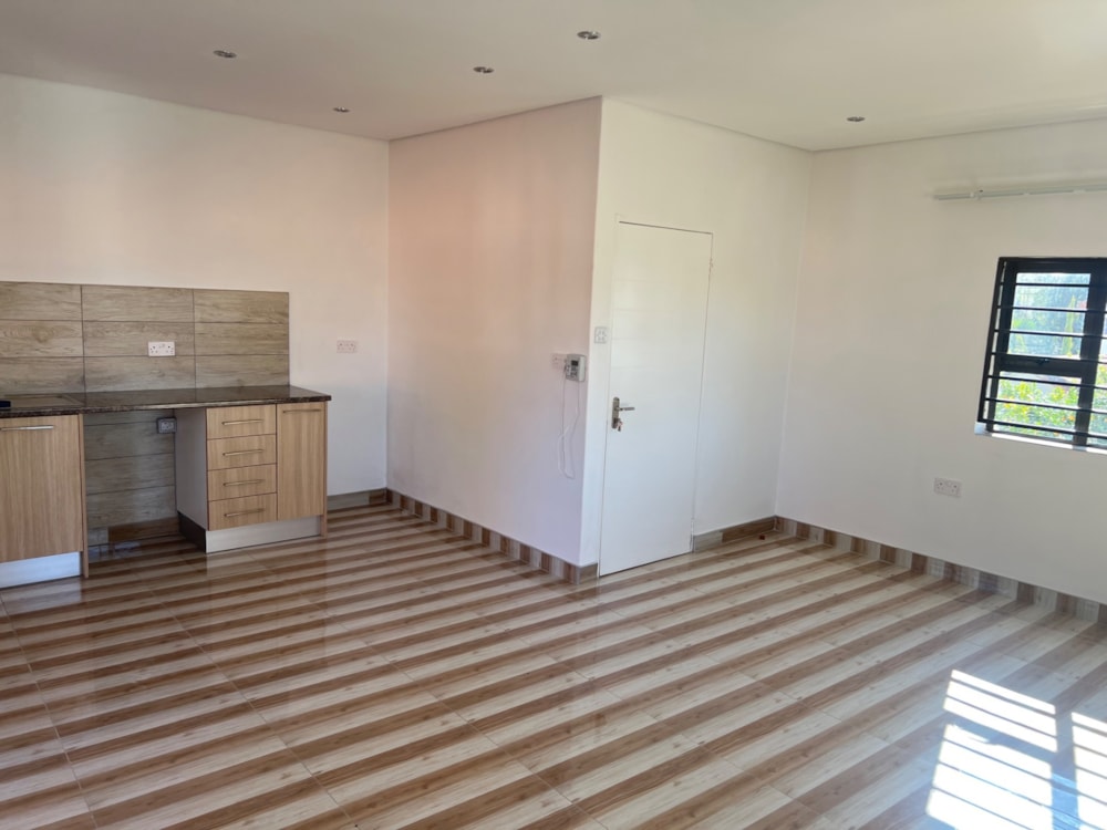 Studio apartment to rent in Tlokweng, Botswana - 3BO1705024 Studio apartment to rent in Tlokweng, Botswana - 3BO1705024