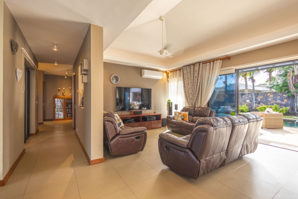 House for sale in Grand Baie, Grand Bay, Mauritius - MPR1704583